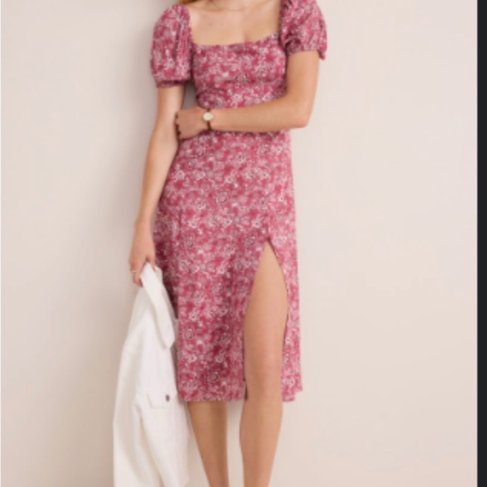 Francesca's Collections Pink Floral Midi Dress